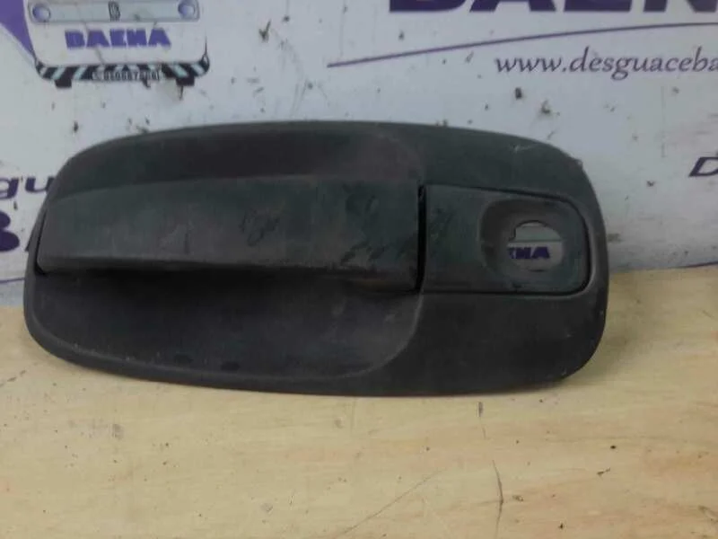 Foto de MANETA EXTERIOR DELANTERA DERECHA SIN MARCA SIN MODELO referencia 8200170625
