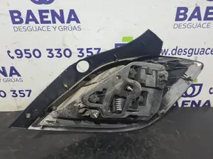 Foto de PILOTO TRASERO IZQUIERDO OPEL ASTRA H BERLINA referencia 342691834 foto 3