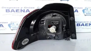 Foto de PILOTO TRASERO DERECHO SIN MARCA SIN MODELO referencia 5K0945096F foto 3