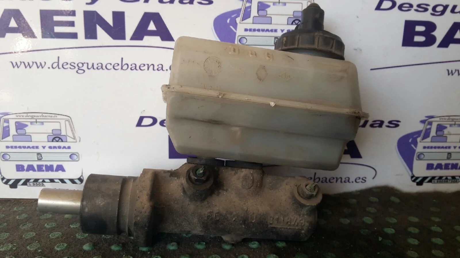Foto de BOMBA FRENO SIN MARCA SIN MODELO referencia 7700823486