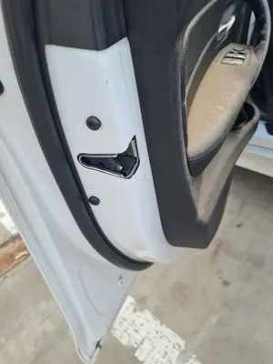 Foto de CERRADURA PUERTA DELANTERA IZQUIERDA BMW SERIE 3 FAMILIAR (F31)