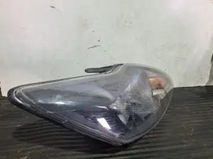 Foto de FARO DERECHO FORD FOCUS BERLINA (CAP) referencia 8M5113W029CE foto 3