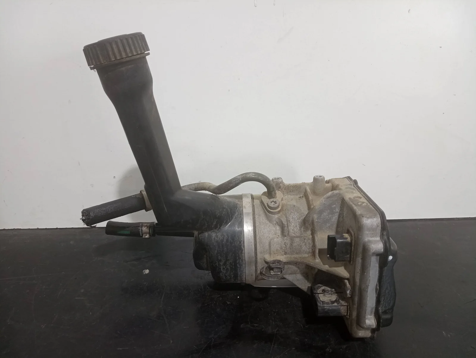 Foto de BOMBA DIRECCION PEUGEOT 308 referencia 9673536580