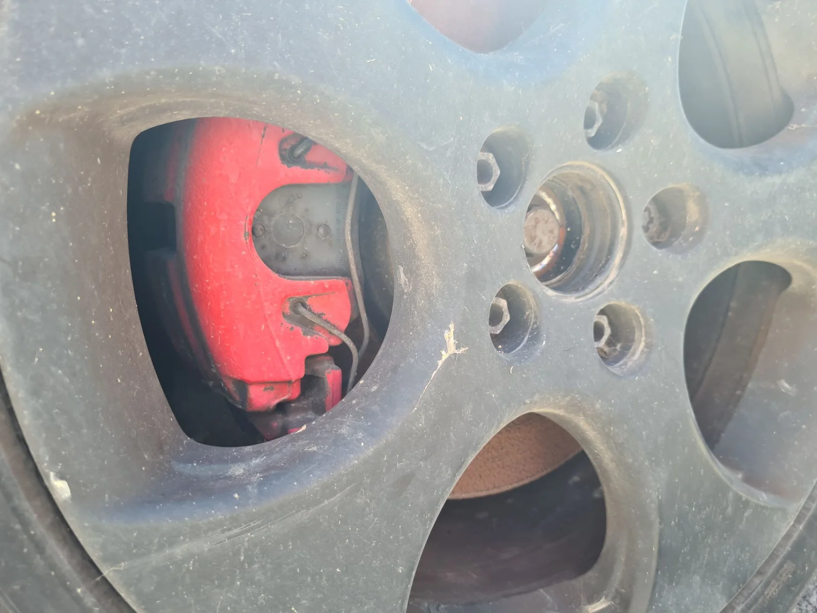 Foto de PINZA DE FRENO DELANTERA IZQUIERDA VOLKSWAGEN GOLF VI (5K1)(10.2008)