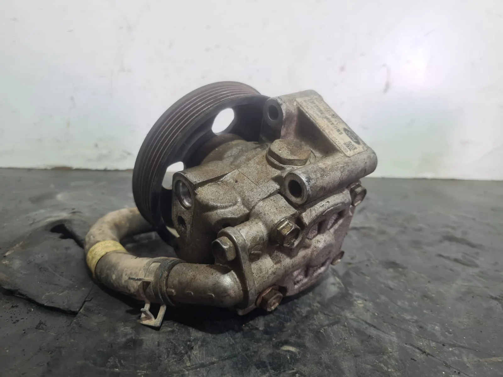 Foto de BOMBA DIRECCION FORD MONDEO BERLINA (CA2) referencia 6G913A696CE