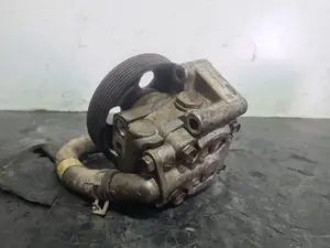 Foto de BOMBA DIRECCION FORD MONDEO BERLINA (CA2) referencia 6G913A696CE