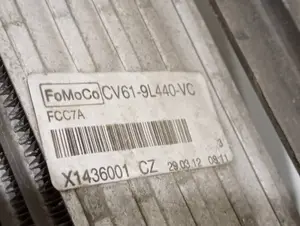Foto de INTERCOOLER FORD FOCUS BERLINA (CB8) referencia CV619L440VC foto 2