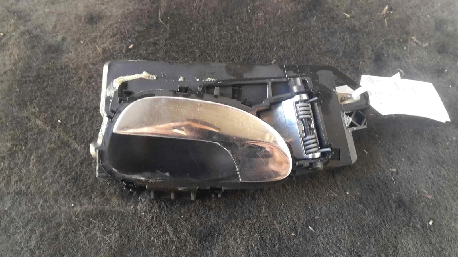 Foto de MANETA INTERIOR DELANTERA IZQUIERDA SIN MARCA SIN MODELO referencia 9643604577