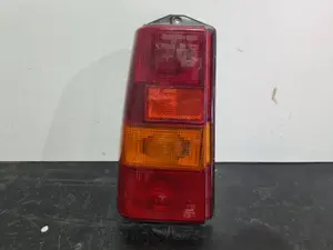 Foto de PILOTO TRASERO IZQUIERDO SIN MARCA SIN MODELO referencia 2052641574
