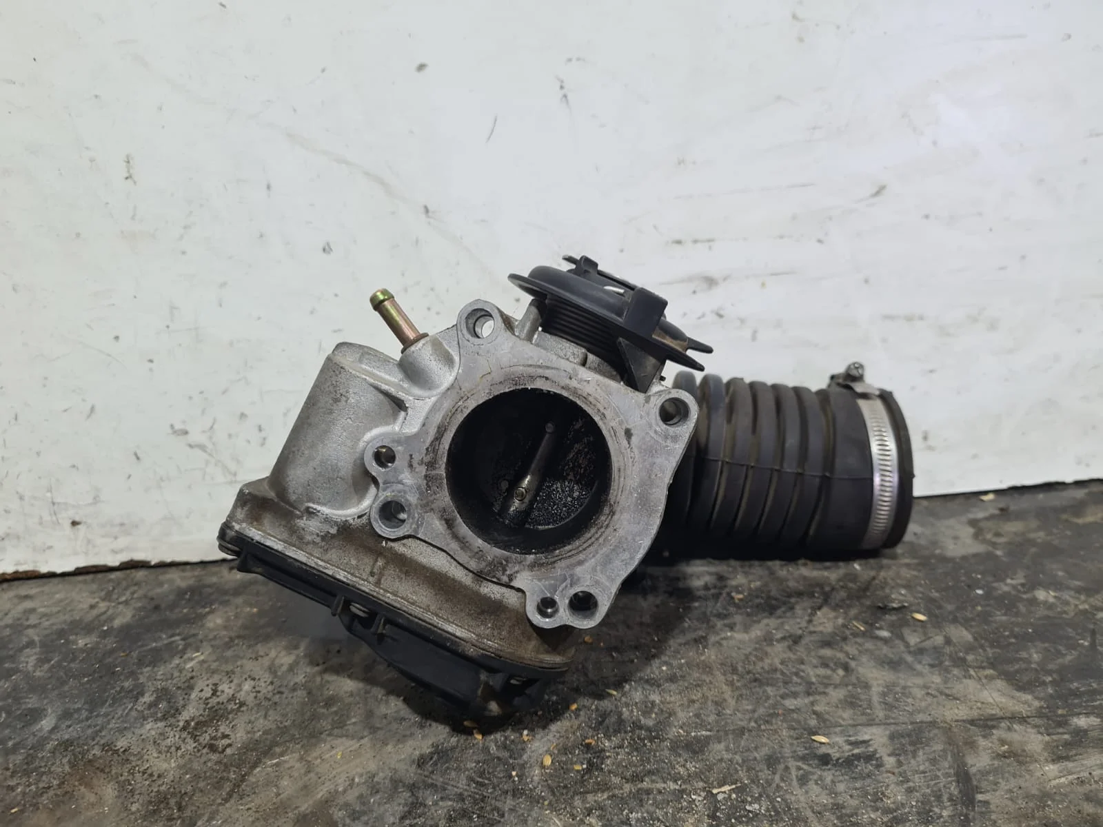 Foto de CAJA MARIPOSA CHEVROLET MATIZ referencia 96455280