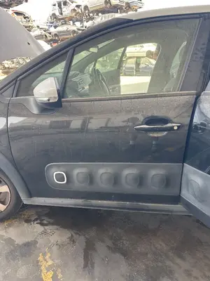 Foto de PUERTA DELANTERA IZQUIERDA CITROEN C3