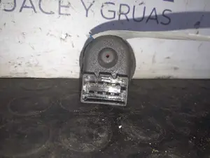Foto de MANDO RETROVISOR SIN MARCA SIN MODELO referencia 7700432971 foto 2