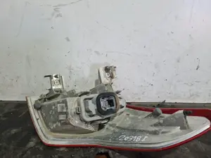 Foto de PILOTO TRASERO IZQUIERDO CITROEN C4 PICASSO referencia 9653547580 foto 3