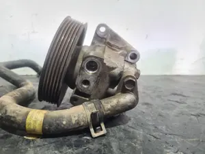 Foto de BOMBA DIRECCION FORD MONDEO BERLINA (CA2) referencia 6G913A696CE foto 4