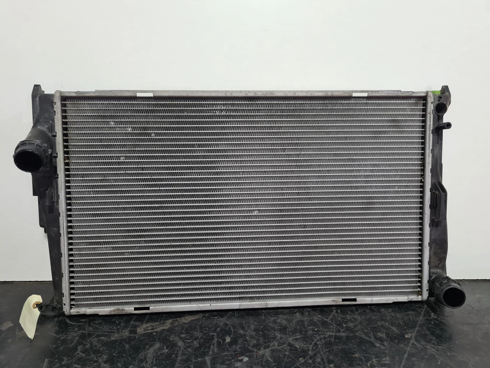 Foto de RADIADOR AGUA BMW SERIE 1 BERLINA (E81/E87) referencia 3052883