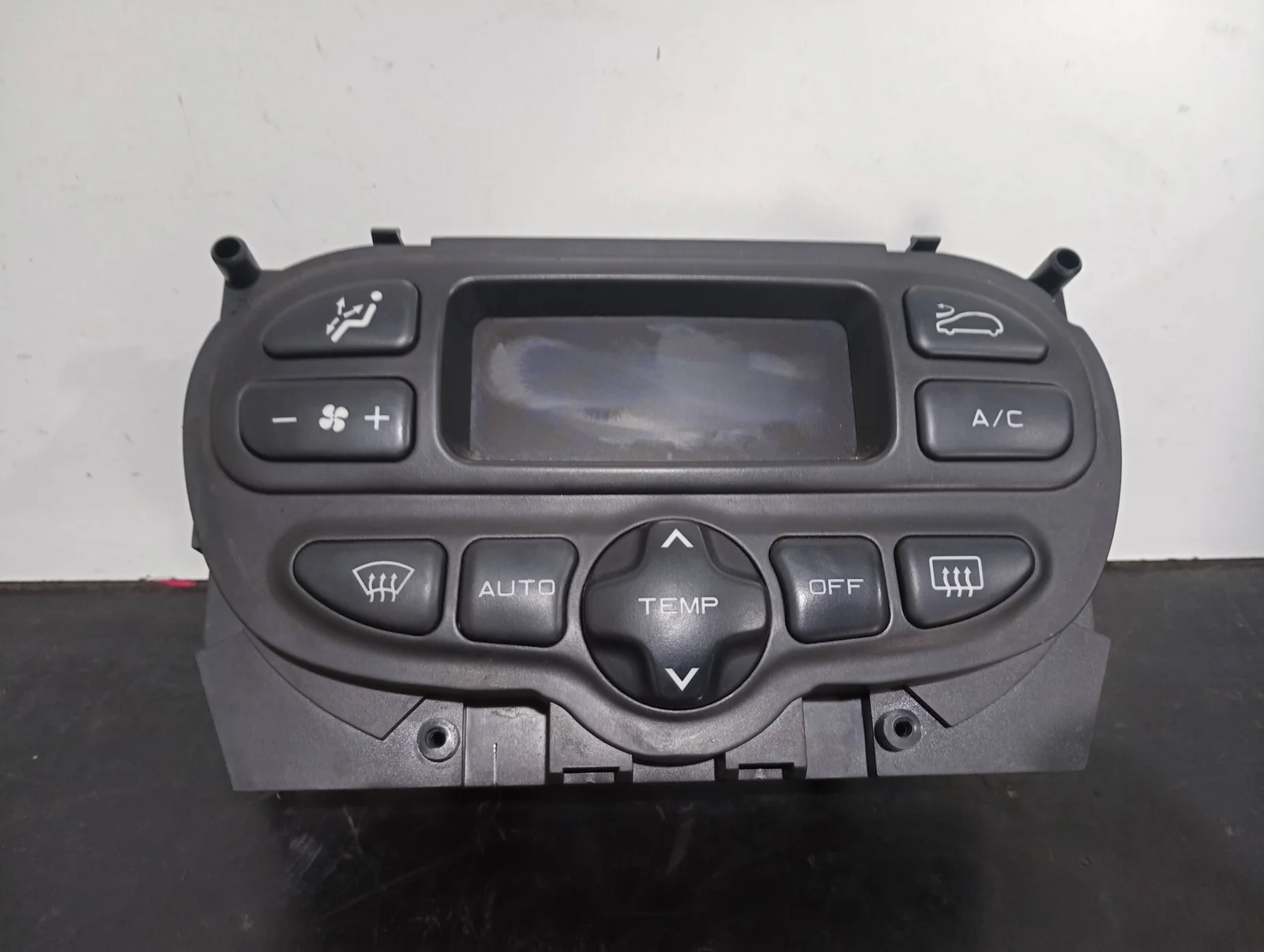 Foto de MANDO CLIMATIZADOR PEUGEOT 206 referencia 96430550XT