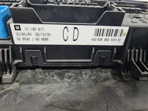 Foto de CAJA RELES / FUSIBLES SIN MARCA SIN MODELO referencia 5DK00866930 foto 2