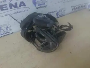 Foto de CINTURON SEGURIDAD DELANTERO DERECHO SIN MARCA SIN MODELO referencia 560490211