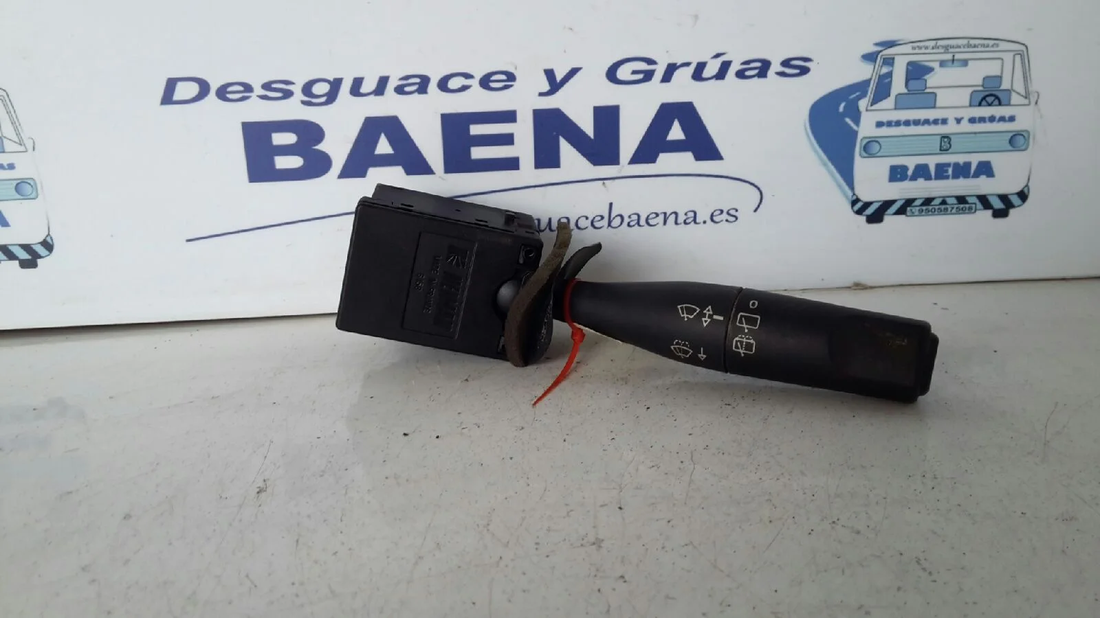Foto de MANDO LIMPIA SIN MARCA SIN MODELO referencia 96049597ZL