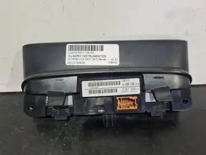 Foto de CUADRO INSTRUMENTOS CITROEN C4 CACTUS referencia 981031328000 foto 3