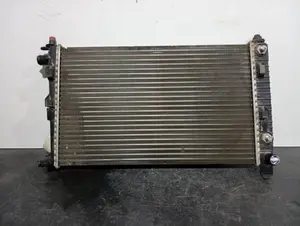 Foto de RADIADOR AGUA MERCEDES-BENZ CLASE A (BM 168) referencia 1685002002