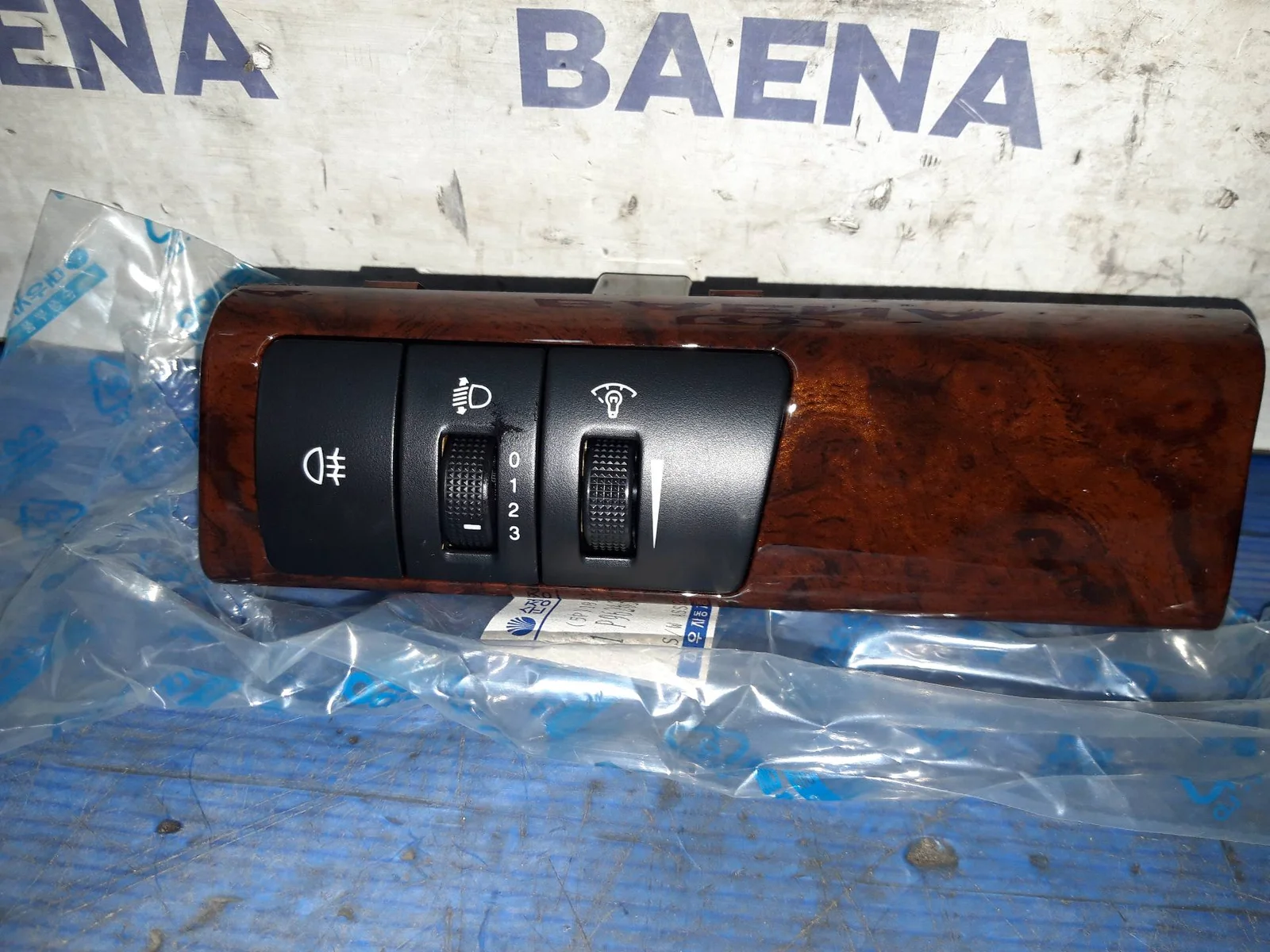Foto de MANDO LUCES SIN MARCA SIN MODELO referencia 612W1059