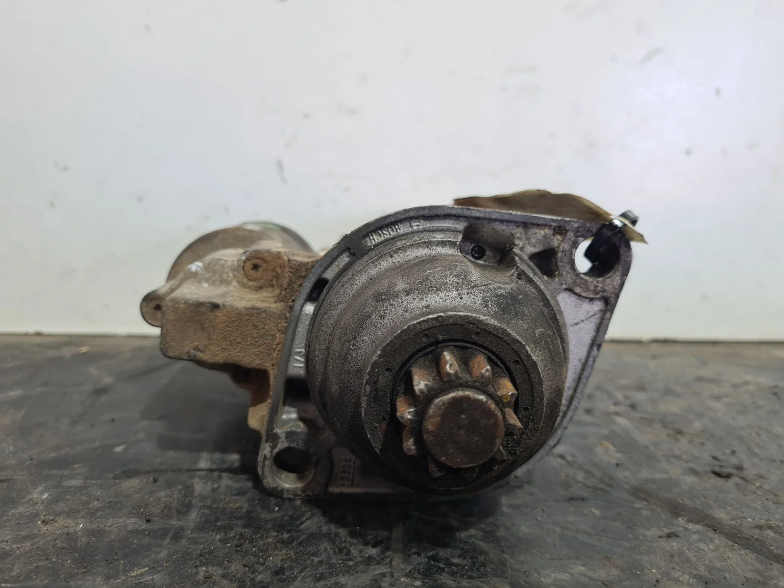 Foto de MOTOR ARRANQUE VOLKSWAGEN CADDY FG/CO (9K9)(1995) referencia 02M911024P
