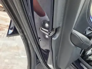 Foto de CERRADURA PUERTA TRASERA IZQUIERDA MERCEDES-BENZ CLASE E (BM 213) BERLINA