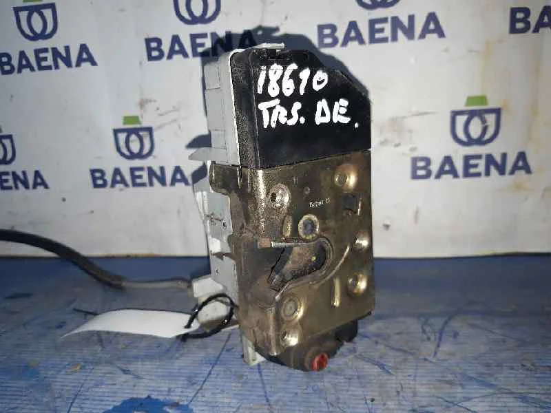 Foto de CERRADURA PUERTA TRASERA DERECHA PEUGEOT 307 (S1)(04.2001)