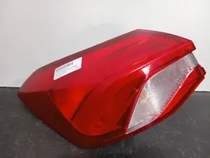 Foto de PILOTO TRASERO IZQUIERDO FORD FOCUS BERLINA (CGE) referencia JX7B13405DF