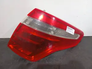 Foto de PILOTO TRASERO DERECHO CITROEN C4 PICASSO referencia 9653547480