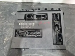 Foto de CAJA RELES / FUSIBLES SIN MARCA SIN MODELO referencia A1695454332