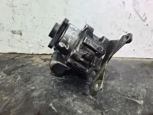 Foto de BOMBA DIRECCION BMW SERIE 5 BERLINA (E39) referencia 1095749