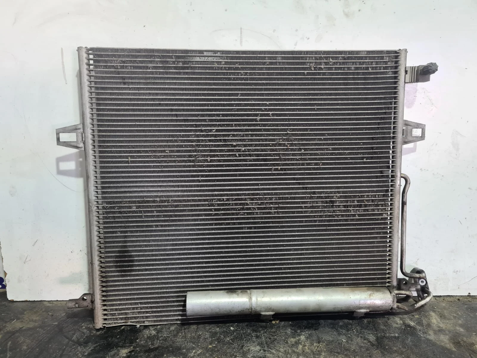 Foto de CONDENSADOR / RADIADOR AIRE ACONDICIONADO MERCEDES-BENZ CLASE ML (BM 164) referencia A2515000054