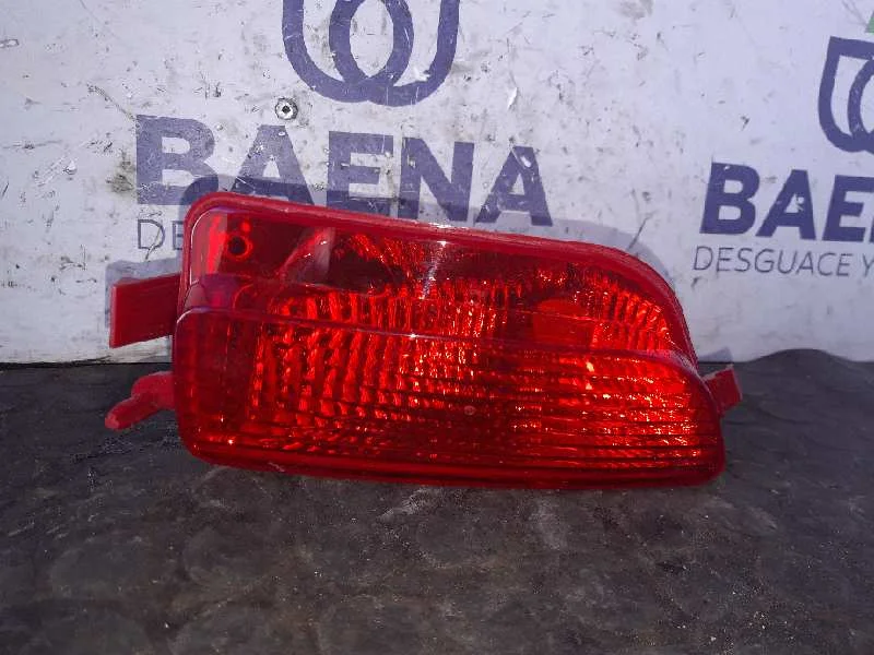 Foto de FARO ANTINIEBLA TRASERO DERECHO SIN MARCA SIN MODELO referencia 6351V0