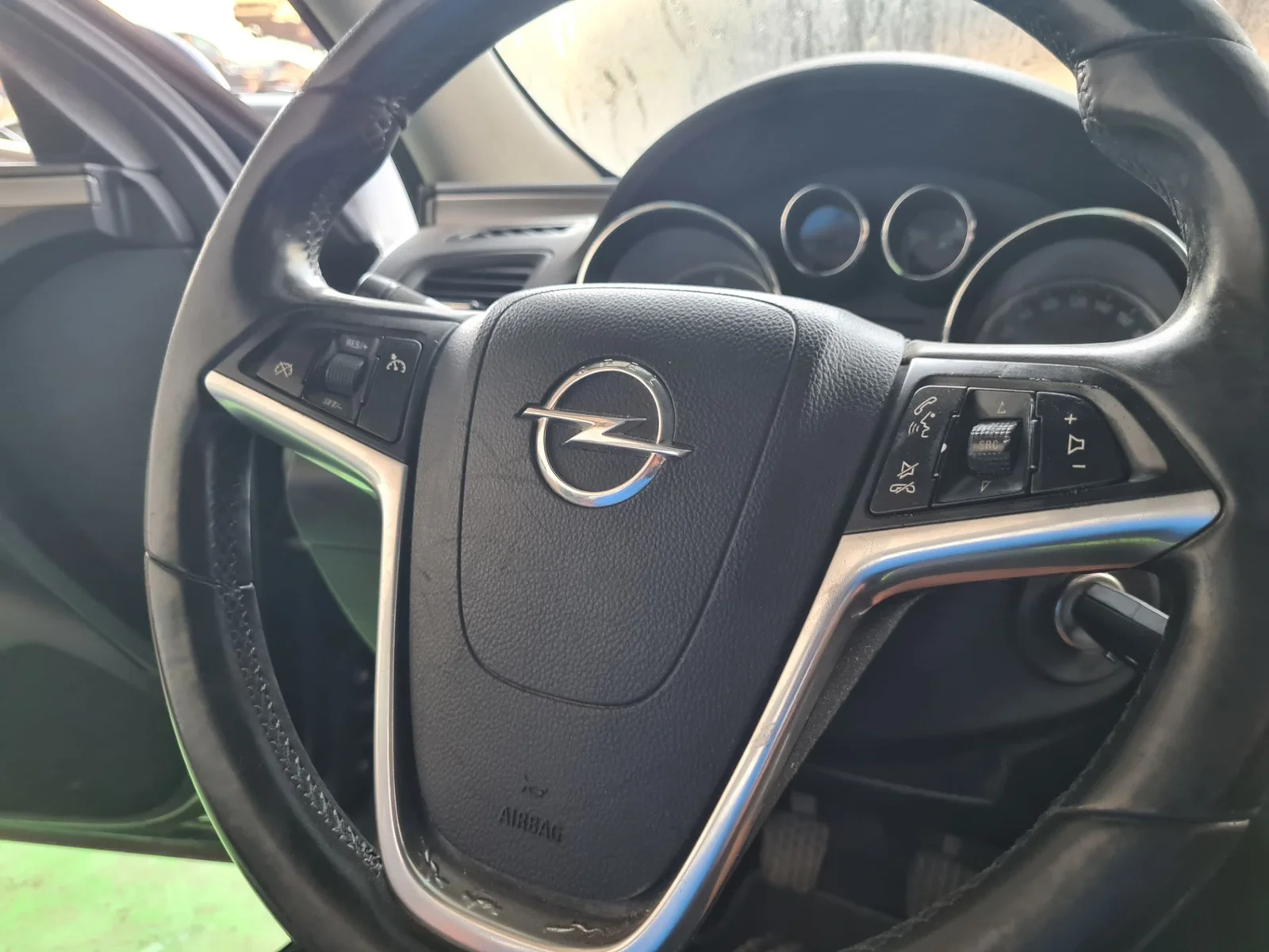 Foto de AIRBAG DELANTERO IZQUIERDO OPEL INSIGNIA BERLINA