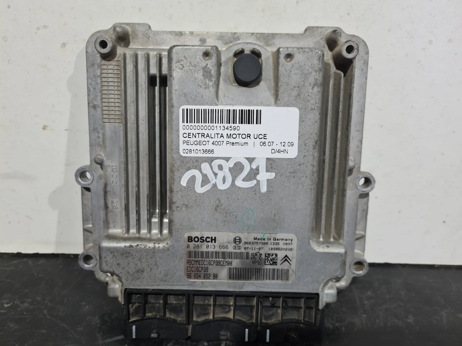 Foto de CENTRALITA MOTOR UCE PEUGEOT 4007 referencia 0281013666