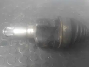 Foto de TRANSMISION DELANTERA IZQUIERDA VOLVO S40 BERLINA referencia VEHÍCULO 15780 foto 3