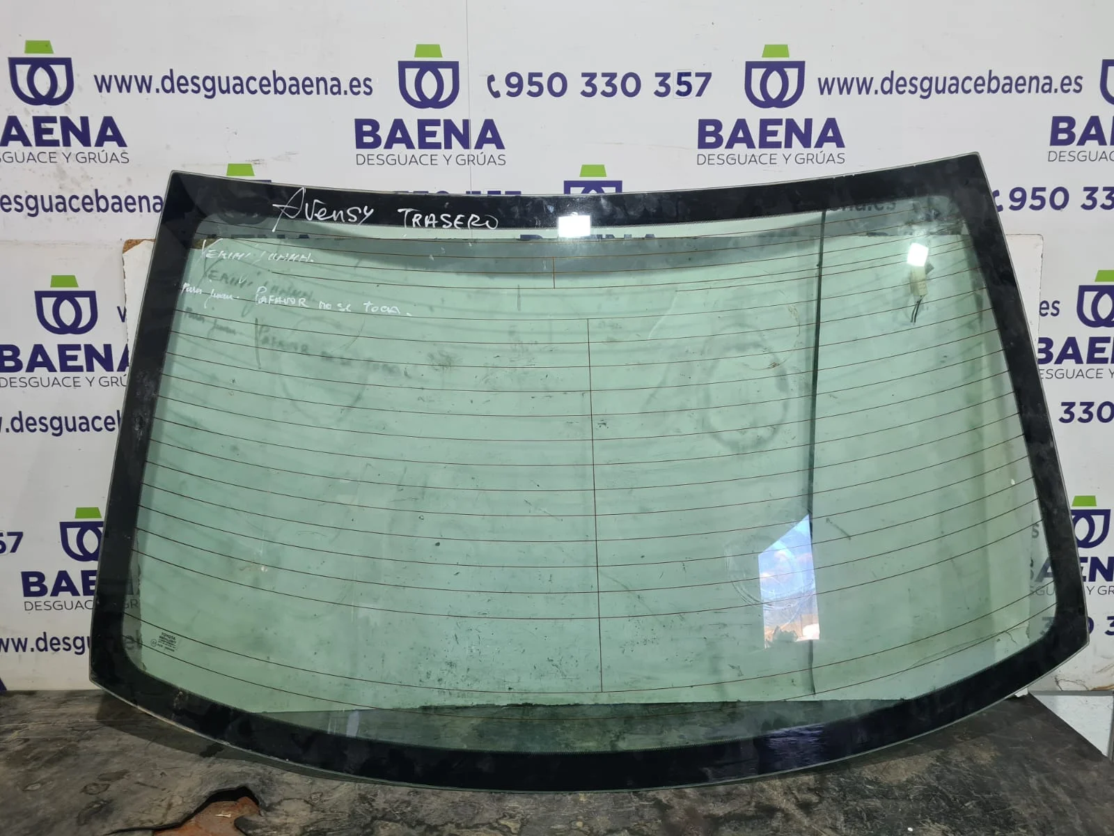 Foto de LUNA TRASERA TOYOTA AVENSIS BERLINA (T25)