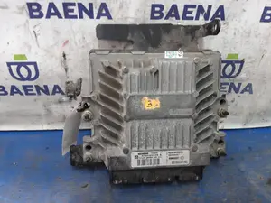 Foto de CENTRALITA MOTOR UCE RENAULT MEGANE II BERLINA 3P referencia 8200565863 foto 1