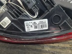 Foto de PILOTO TRASERO DERECHO RENAULT CLIO V referencia 265504885R foto 5