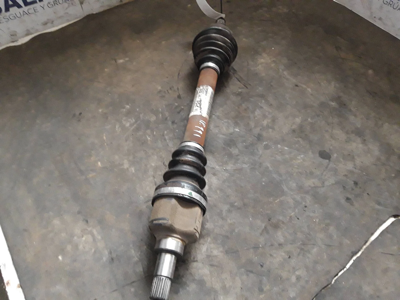 Foto de TRANSMISION DELANTERA IZQUIERDA PEUGEOT 206 referencia 9636798280