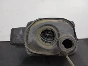 Foto de TAPA EXTERIOR COMBUSTIBLE SEAT LEON (5F1) referencia 5F4809905H foto 3