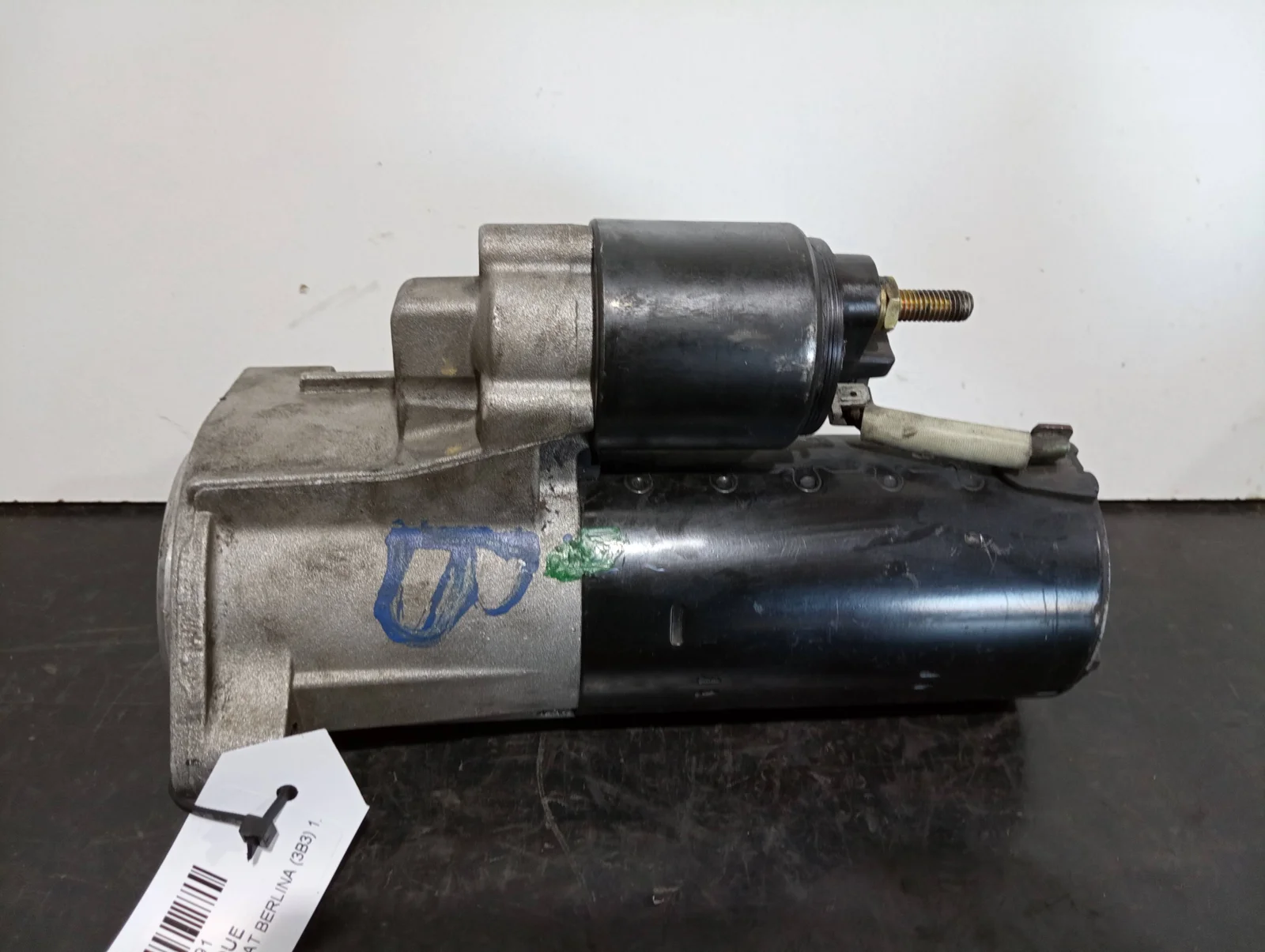 Foto de MOTOR ARRANQUE VOLKSWAGEN PASSAT BERLINA (3B3) referencia 0001124020