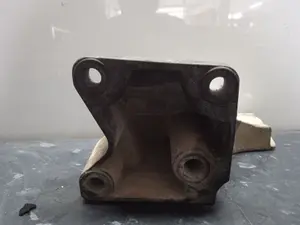 Foto de SOPORTE MOTOR DERECHO SIN MARCA SIN MODELO referencia 5050233 foto 3