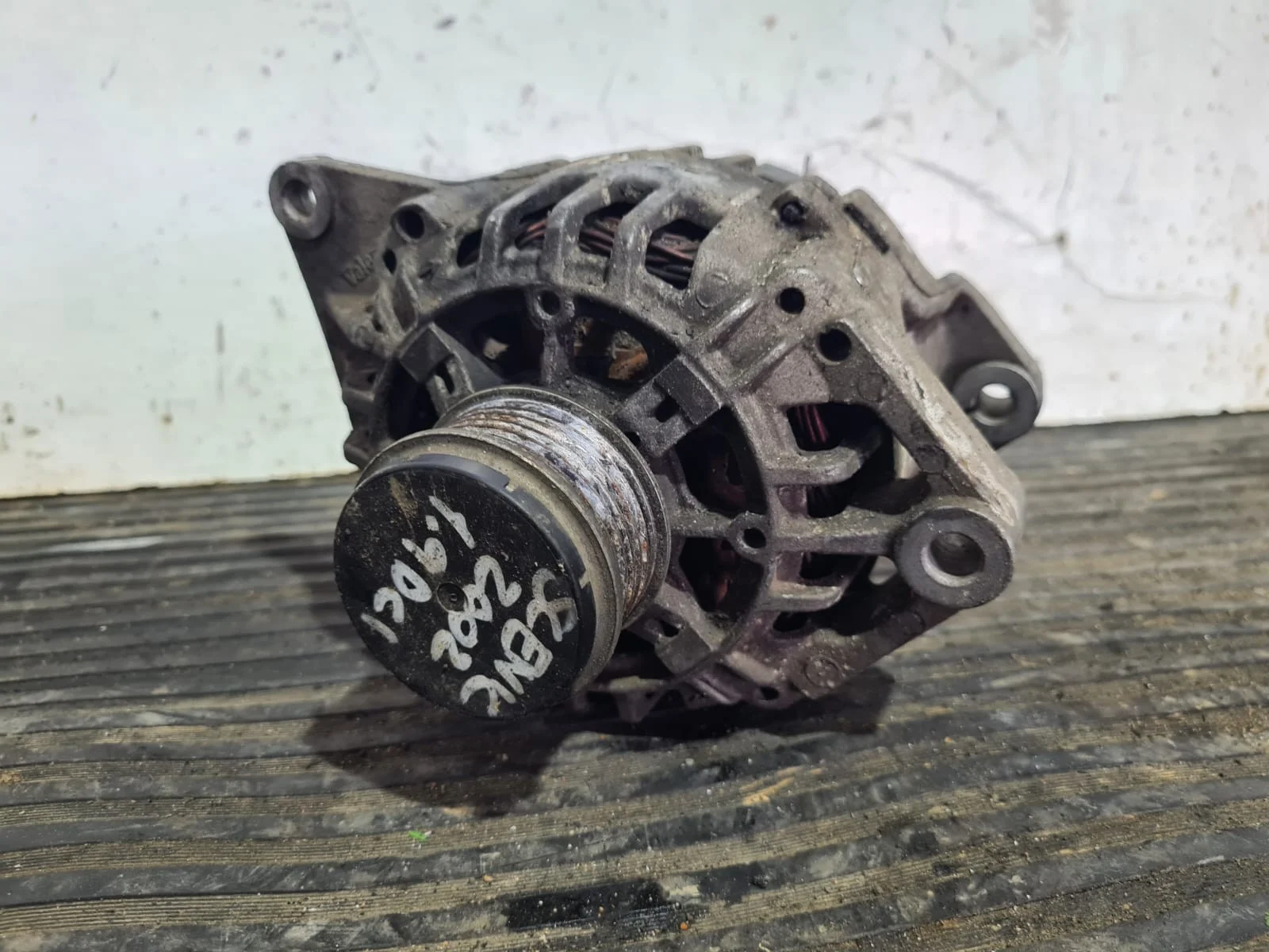 Foto de ALTERNADOR RENAULT SCENIC I (JA...) referencia 8200054588