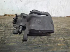 Foto de PINZA DE FRENO DELANTERA DERECHA CITROEN C5 BERLINA referencia 0204YO foto 4