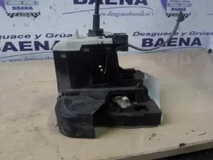 Foto de CERRADURA PUERTA DELANTERA DERECHA RENAULT CLIO II FASE II (B/CB0) referencia AÑO 2004 foto 2