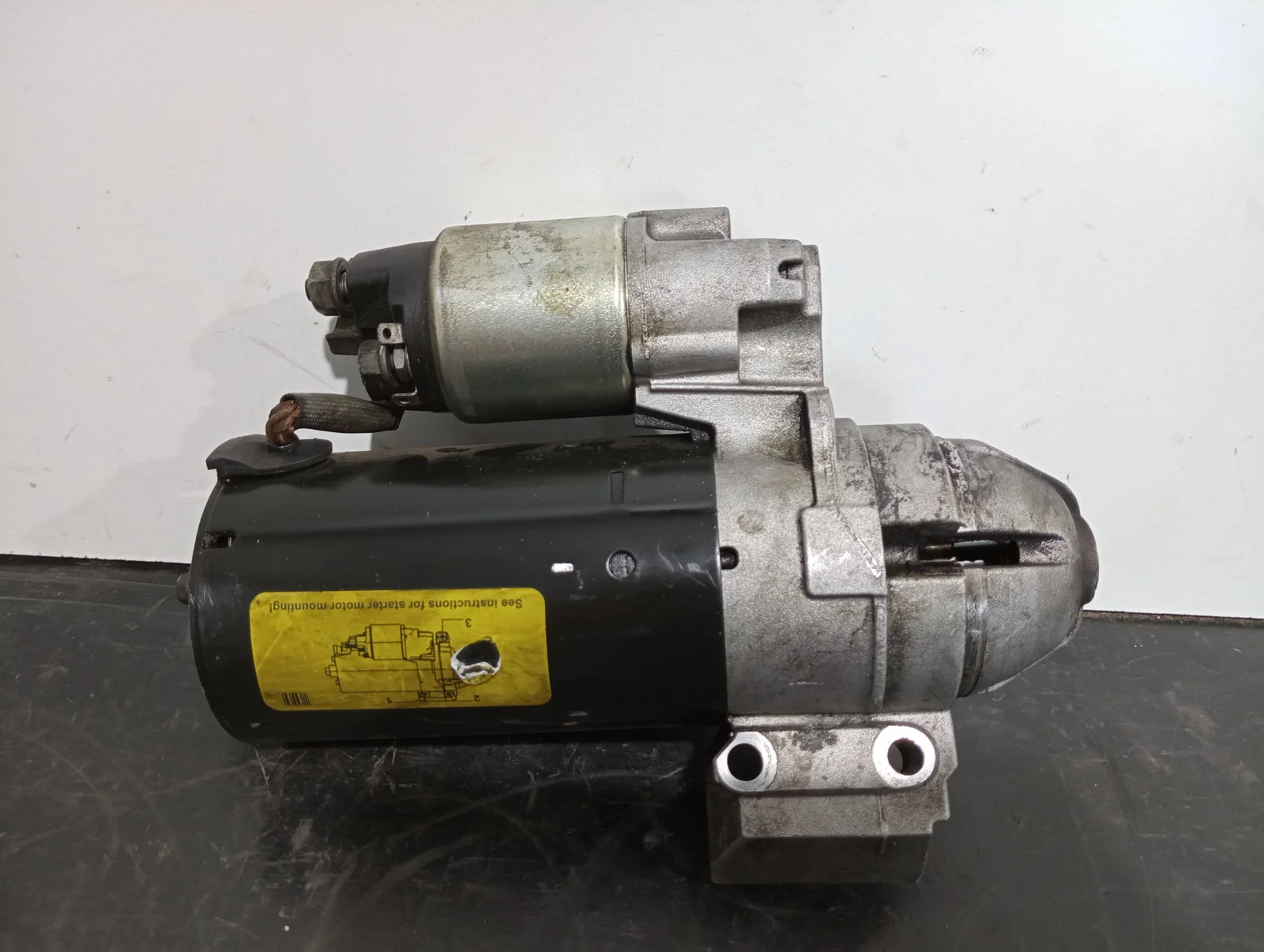 Foto de MOTOR ARRANQUE BMW SERIE 1 BERLINA (E81/E87) referencia 0001139002