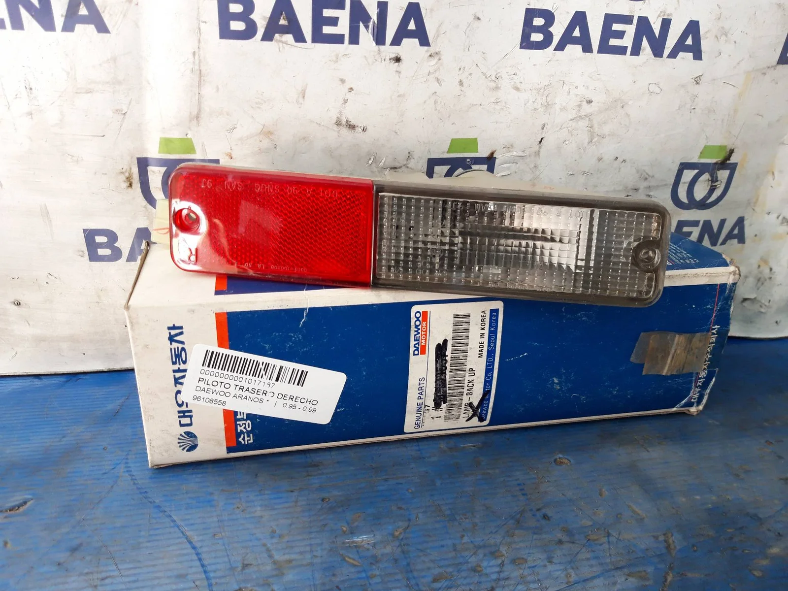 Foto de PILOTO TRASERO DERECHO SIN MARCA SIN MODELO referencia 96108558